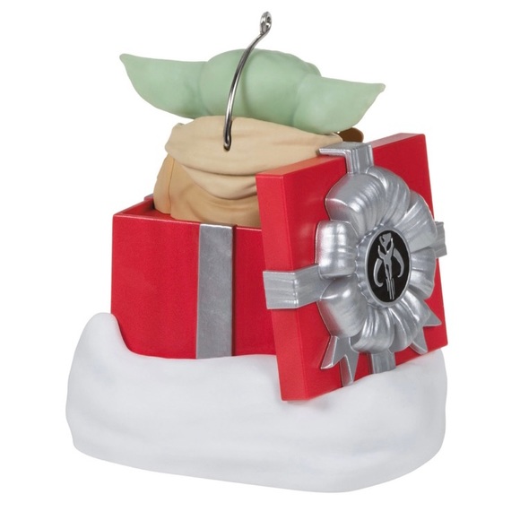 Brand New Hallmark Keepsake Star Wars: The Mandalorian Grogu Greetings ornament - Picture 5 of 5